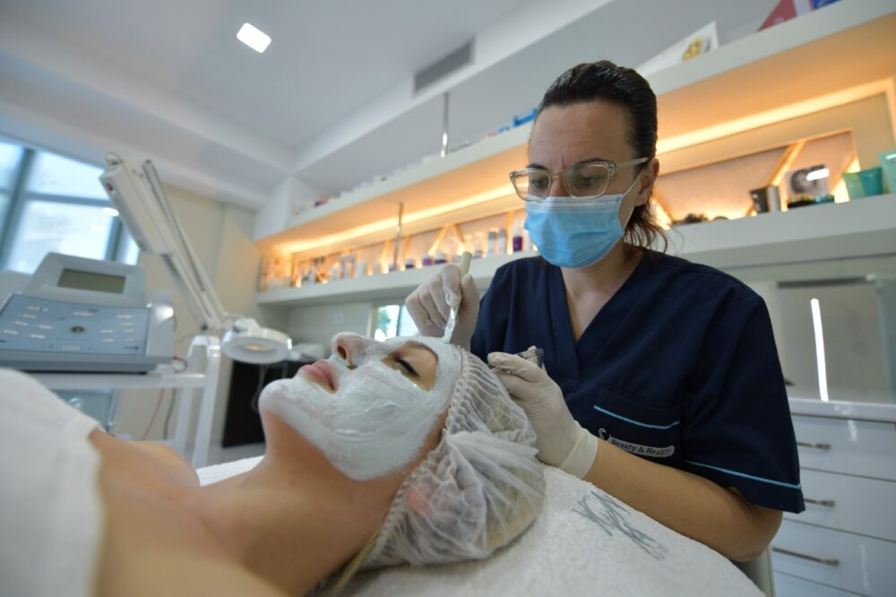 treatment-face-with-products