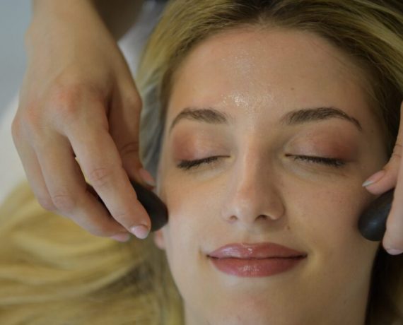facial-treatment-with-stone